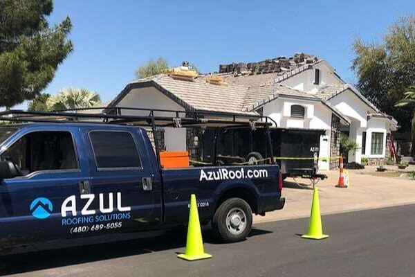 New Roof Installation azul truck 600x400