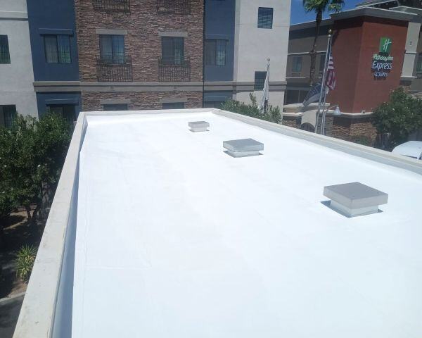 commercial flat roof v4 600w