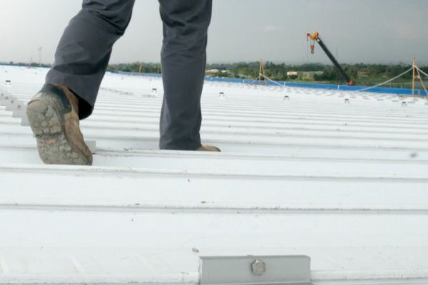 roof inspection commercial 1 600x400