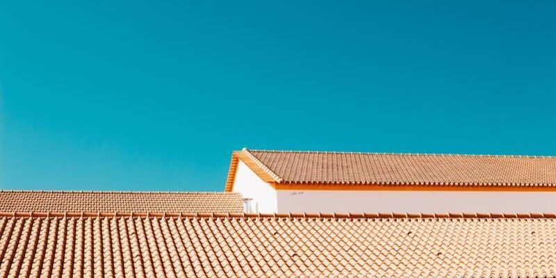 Clay vs. Concrete Tile Roofs: What’s Better for Arizona Homes?
