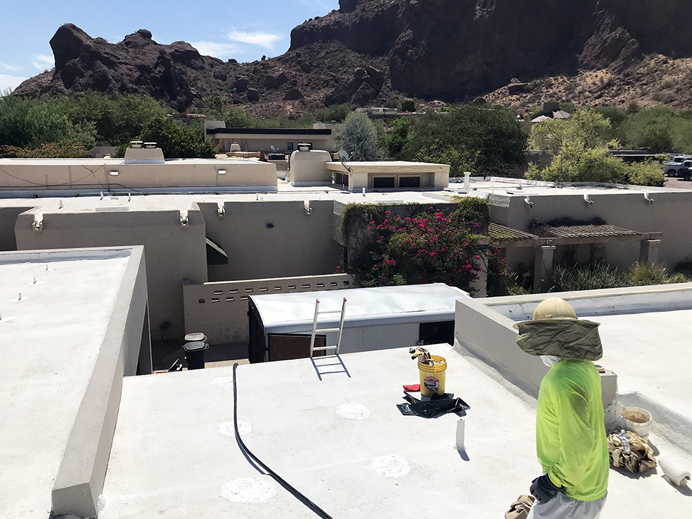 Pros & Cons of Flat Roofs in Arizona